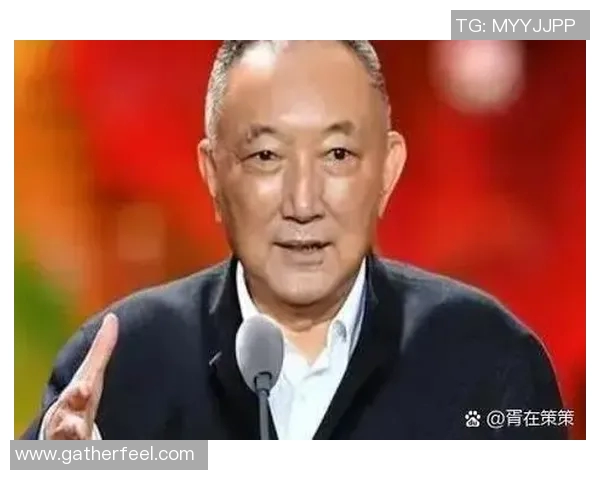 中国足球明星与喜剧之王的碰撞 星爷身份揭秘与成就分析 中国足球明星与喜剧之王的碰撞 星爷身份揭秘与成就分析