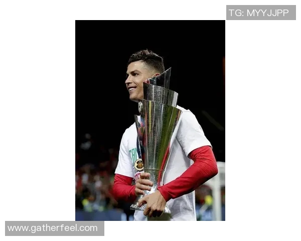 全球足球场上最帅15位球星颜值排行 他们的魅力让球迷疯狂尖叫 全球足球场上最帅15位球星颜值排行 他们的魅力让球迷疯狂尖叫